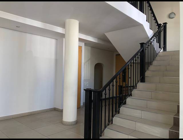 607M² OFFICE TO LET IN WIERDA VALLEY